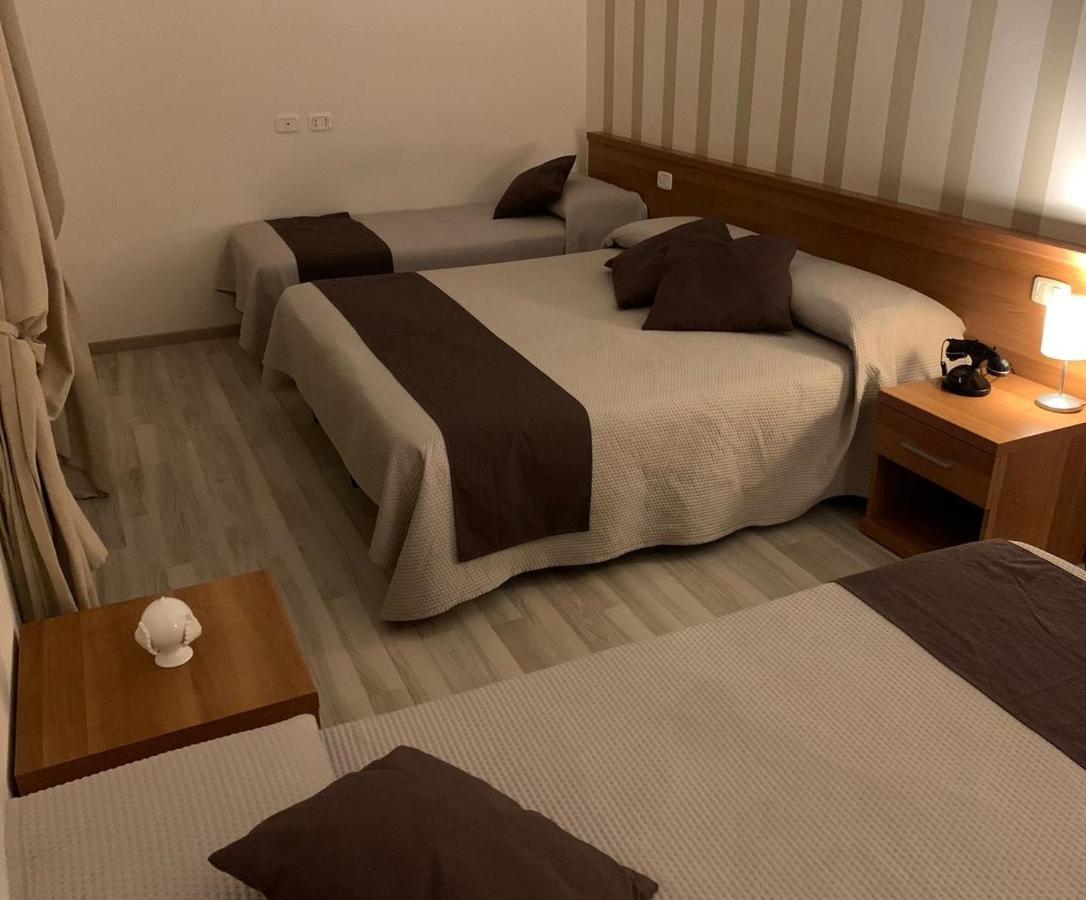 Hotel Castel Miramonti Селва ди Фасано Екстериор снимка