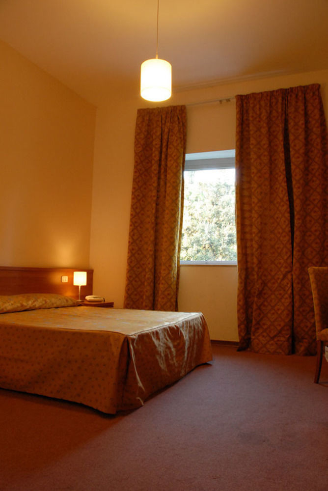 Hotel Castel Miramonti Селва ди Фасано Екстериор снимка